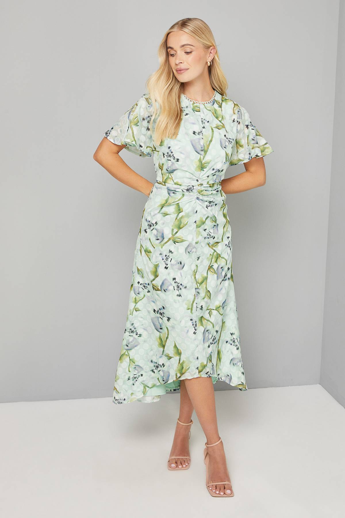 Wallis Robe Midi Petite à Manches Cape en Jacquard Floral
