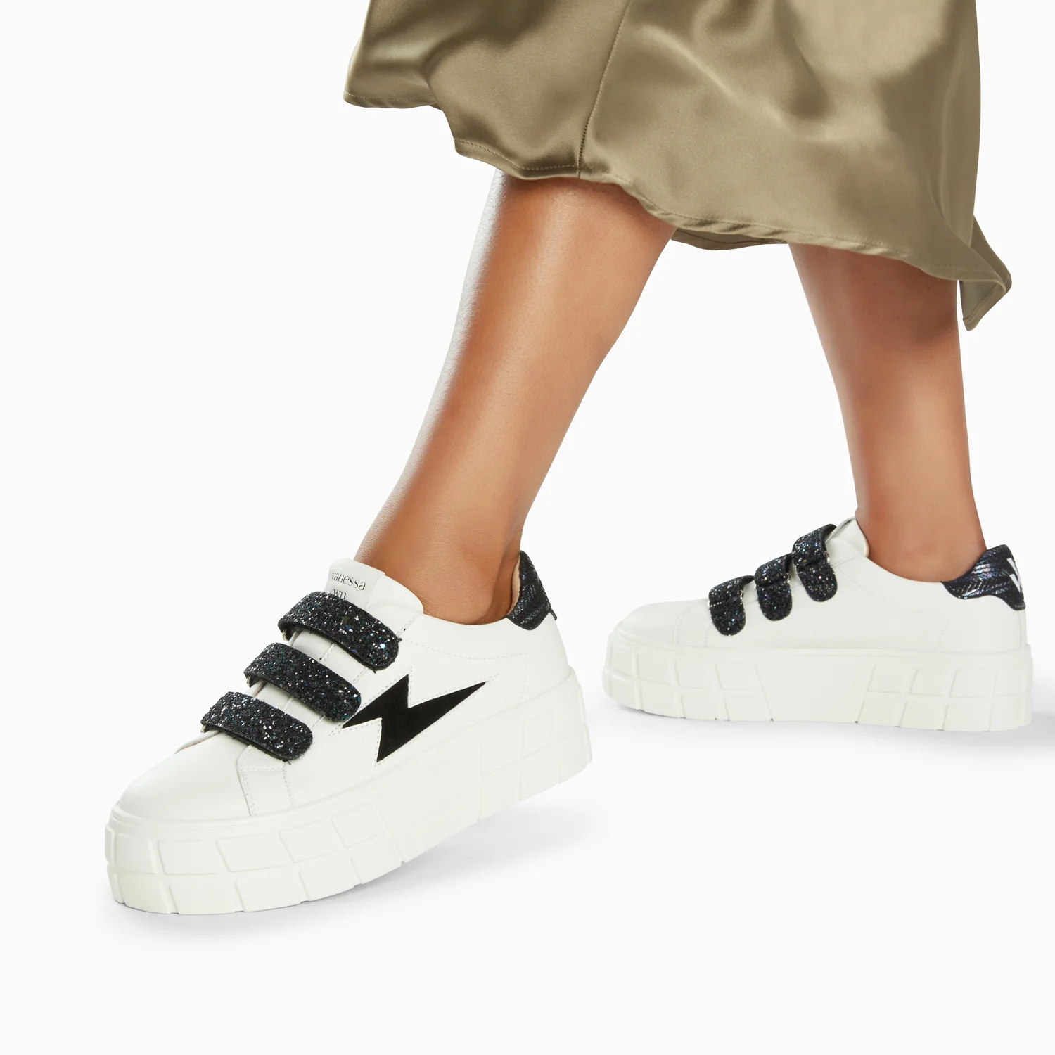 Sneakers-Baskets éclair Eve blanc et noir à plateforme