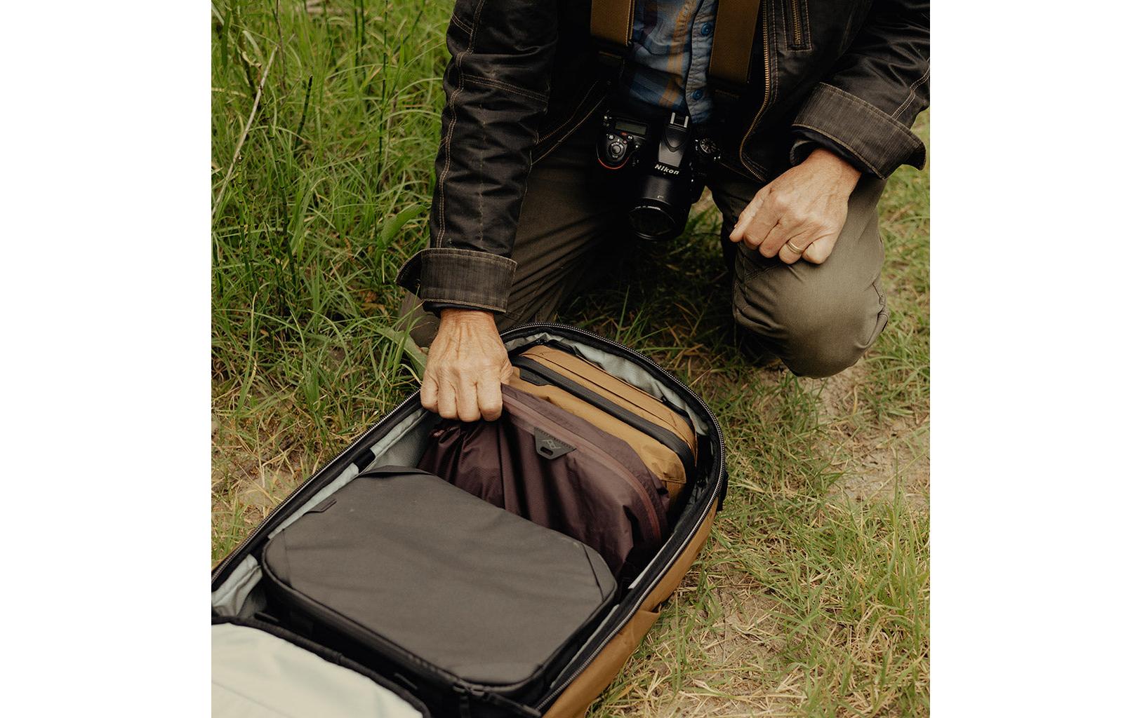 Fotorucksack 45 l Coyote<br>Vielseitiger Reise-Rucksack für Fotografen