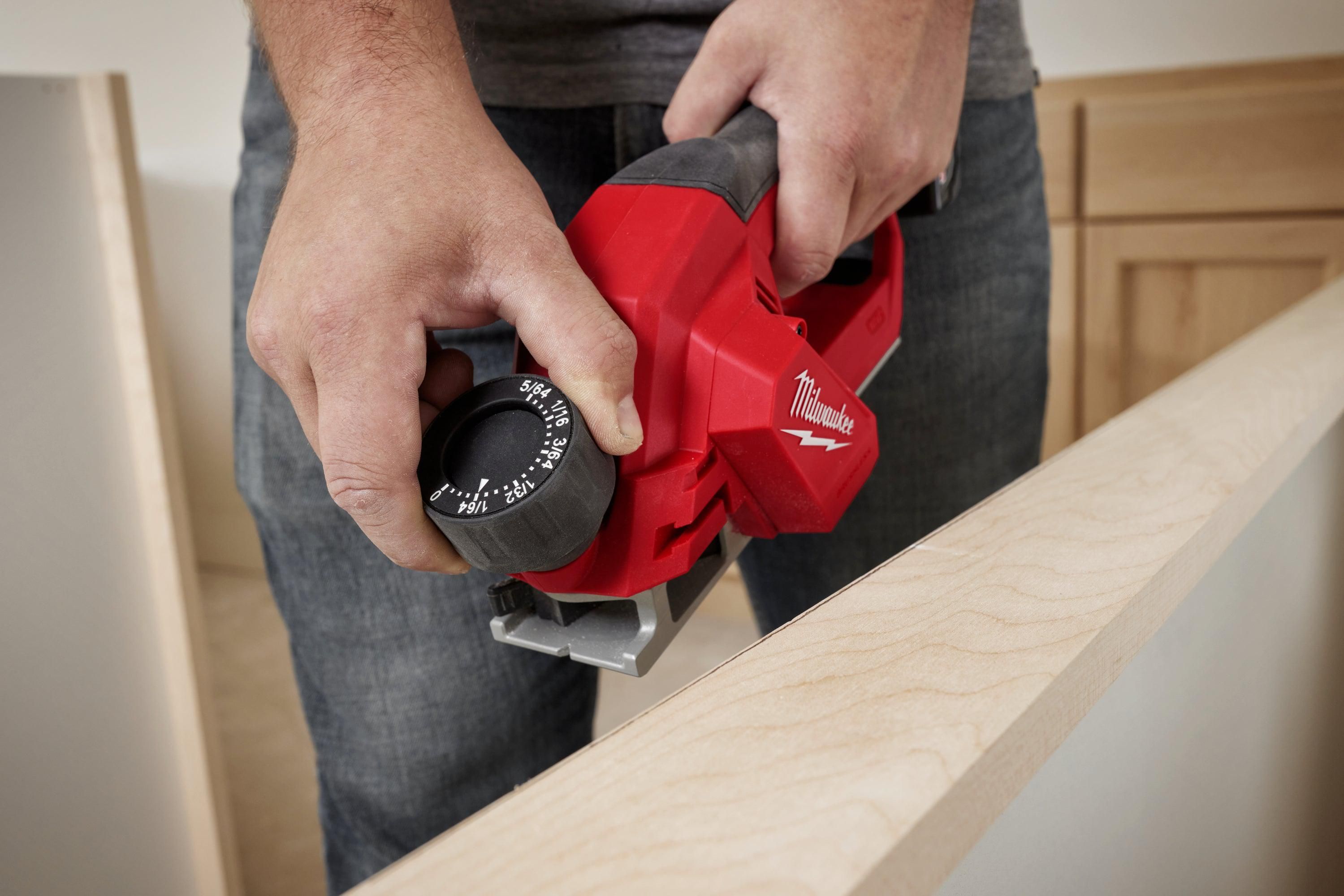 Milwaukee M12 BLP-0X Accu schaafmachine 12V Basic Body in HD-Box - 4933492850