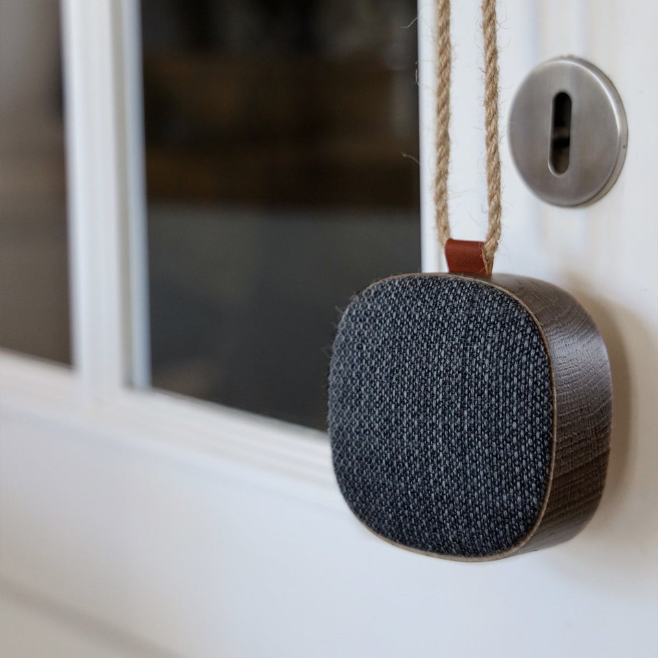 SACKit - Go Wood Transportabel Bluetooth Højtaler - Røget Eg