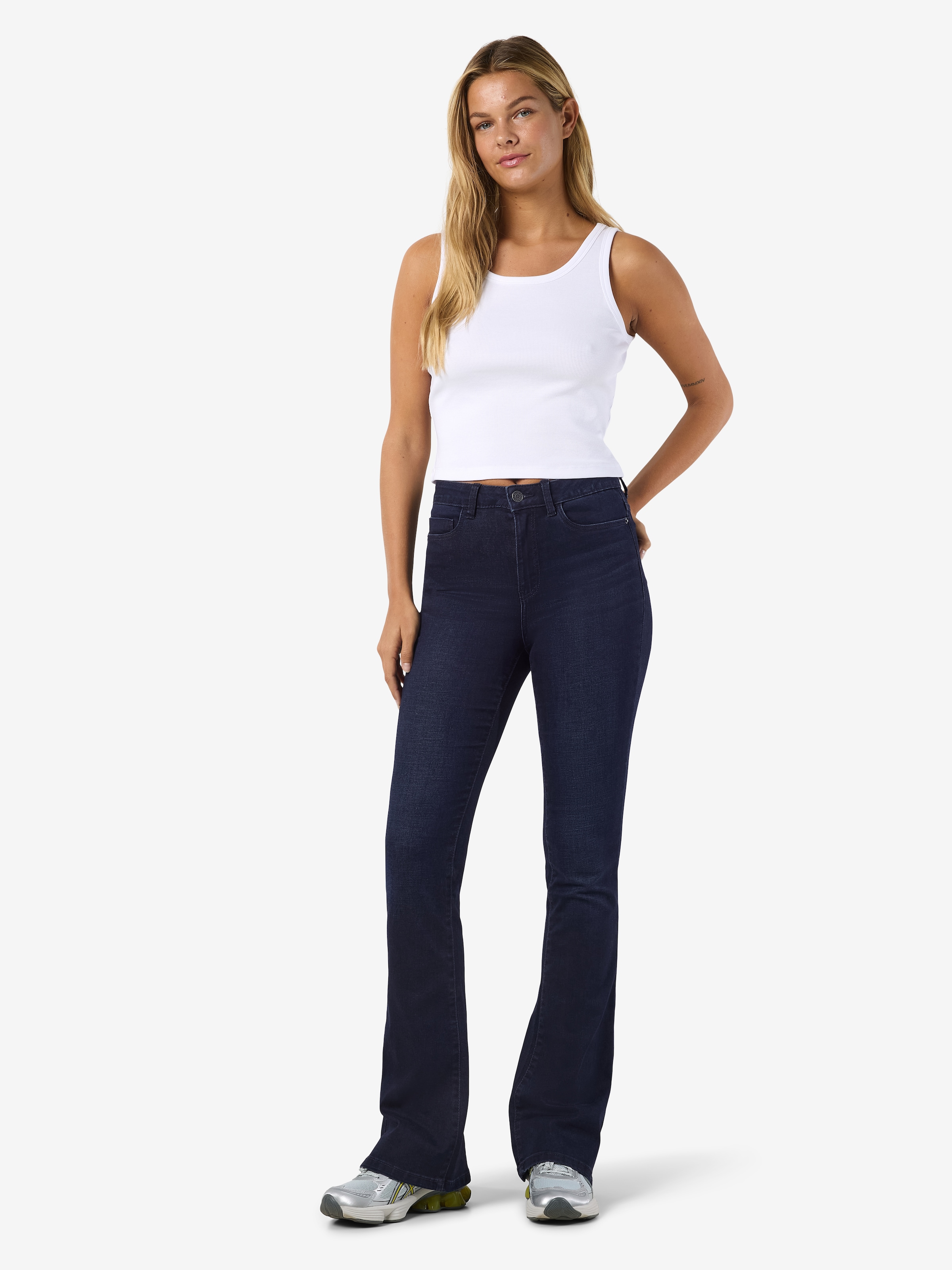 Noisy may Bootcut-Jeans »NMSALLIE HW FLARE JEANS VI241DB NOOS«