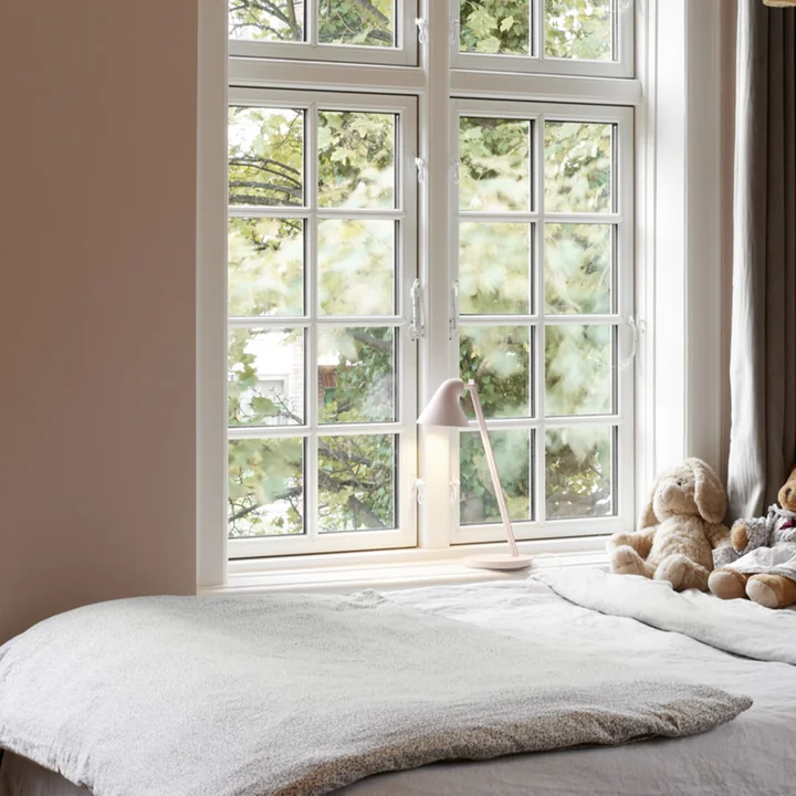 Louis Poulsen - NJP Mini LED Tischleuchte, soft pink