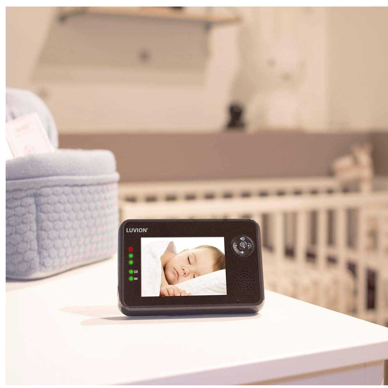 Luvion Essential limited black edition babyfoon kopen? - Shop online - Prénatal
