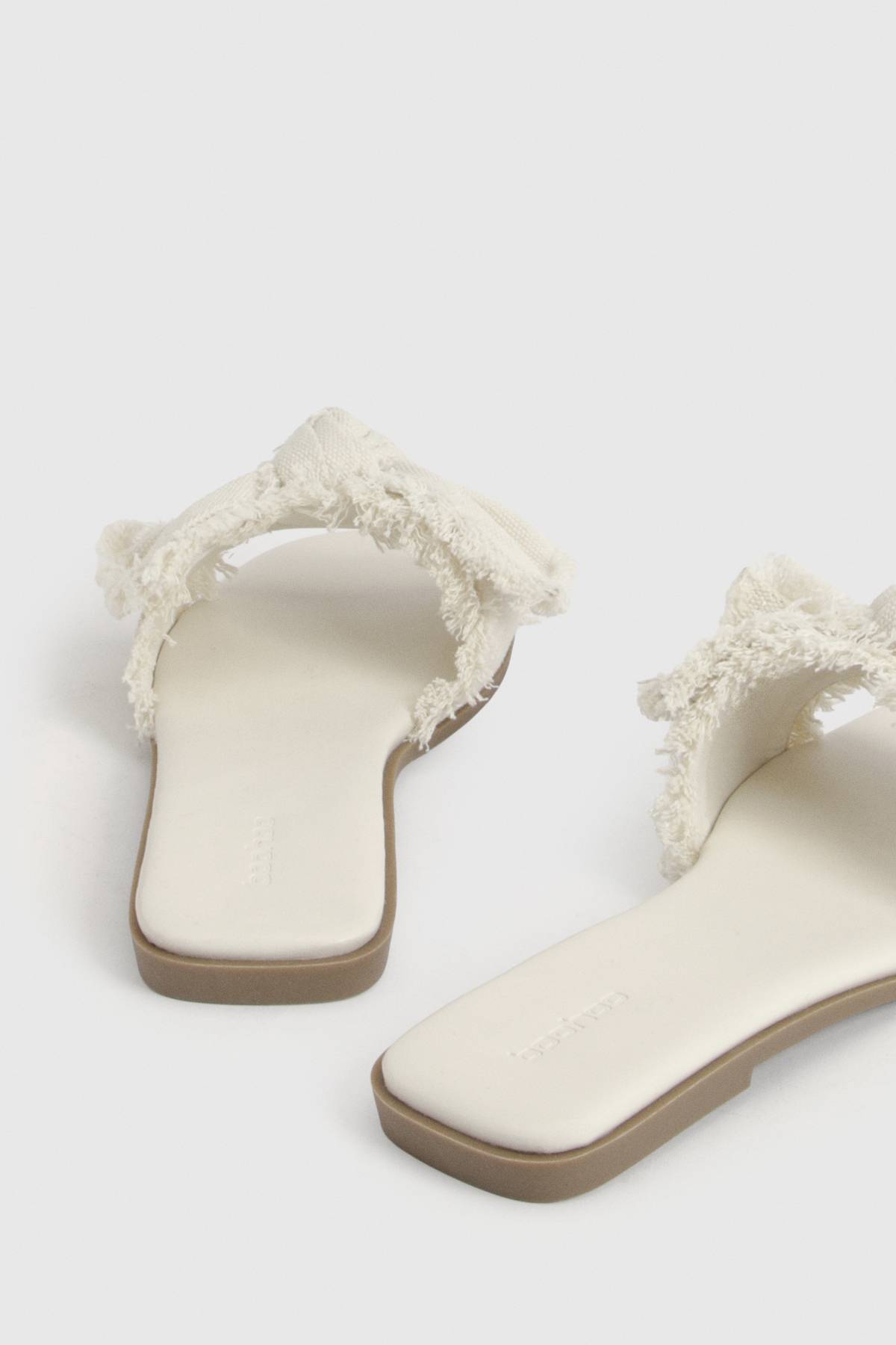 boohoo Mules À Nœud Avec Bords Effilochés