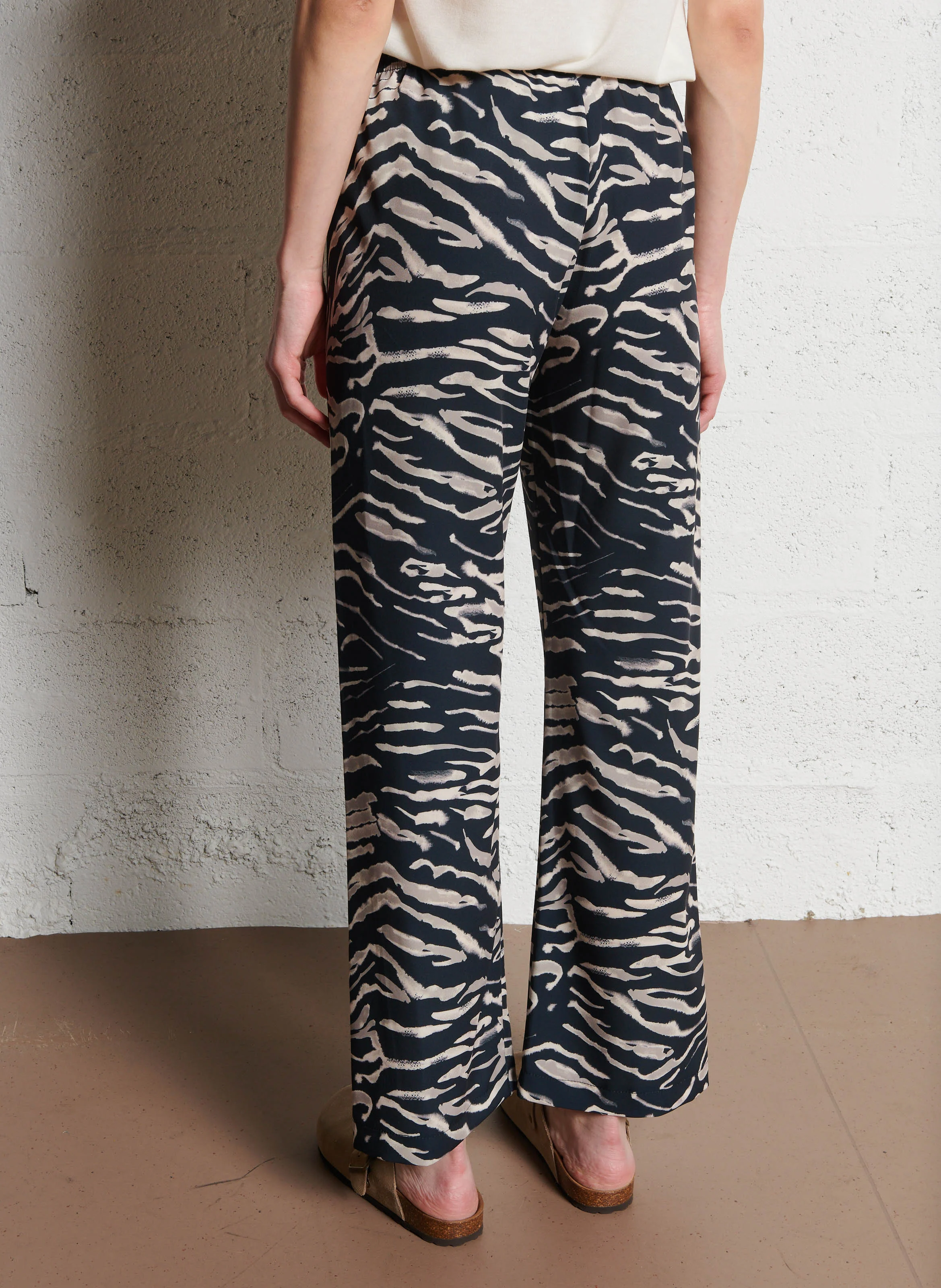 Pantalon droit fluide imprimé| Noir