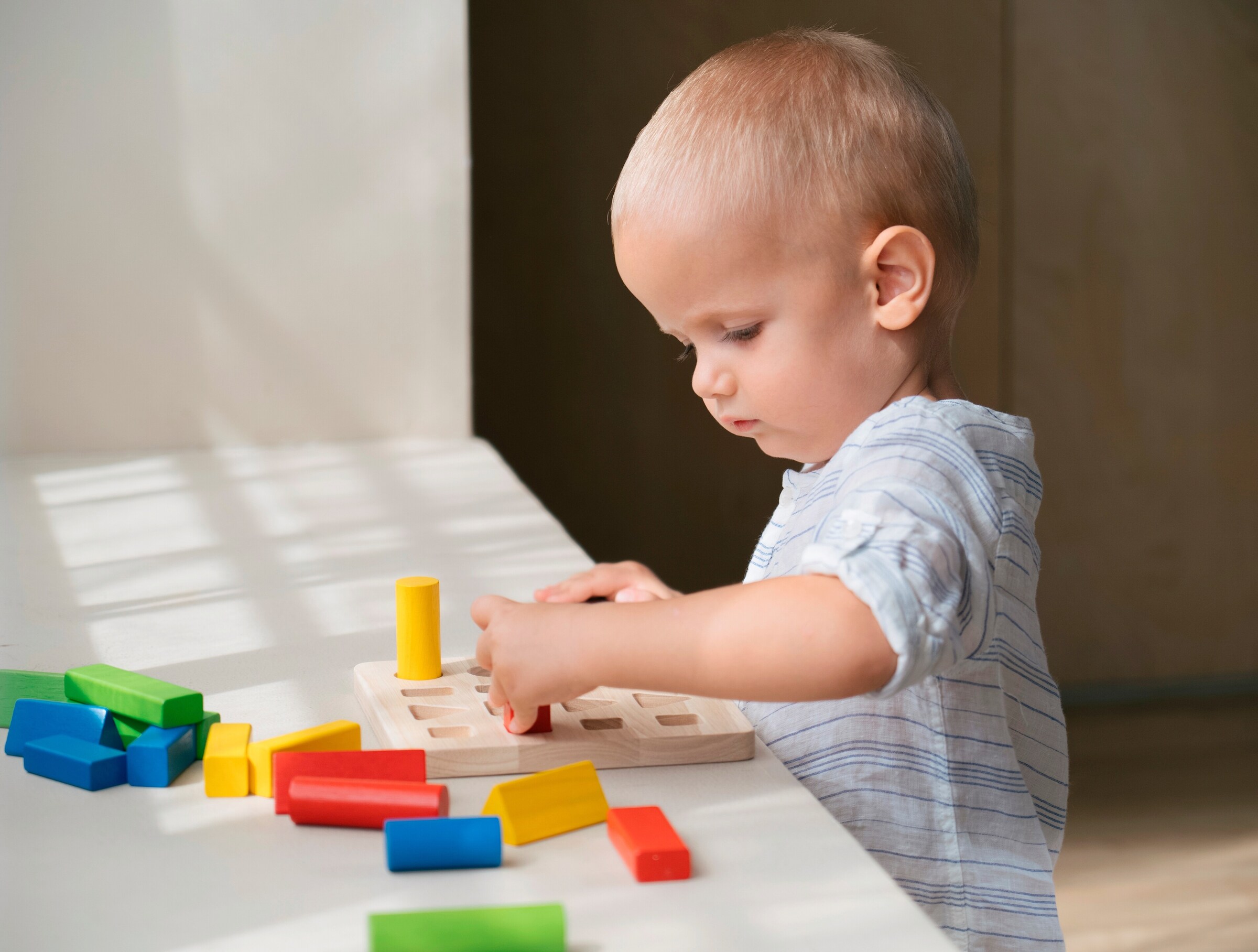 PlanToys Lernspiel Geometrie Stifte