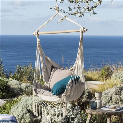 Hamac fauteuil en bois et macramé