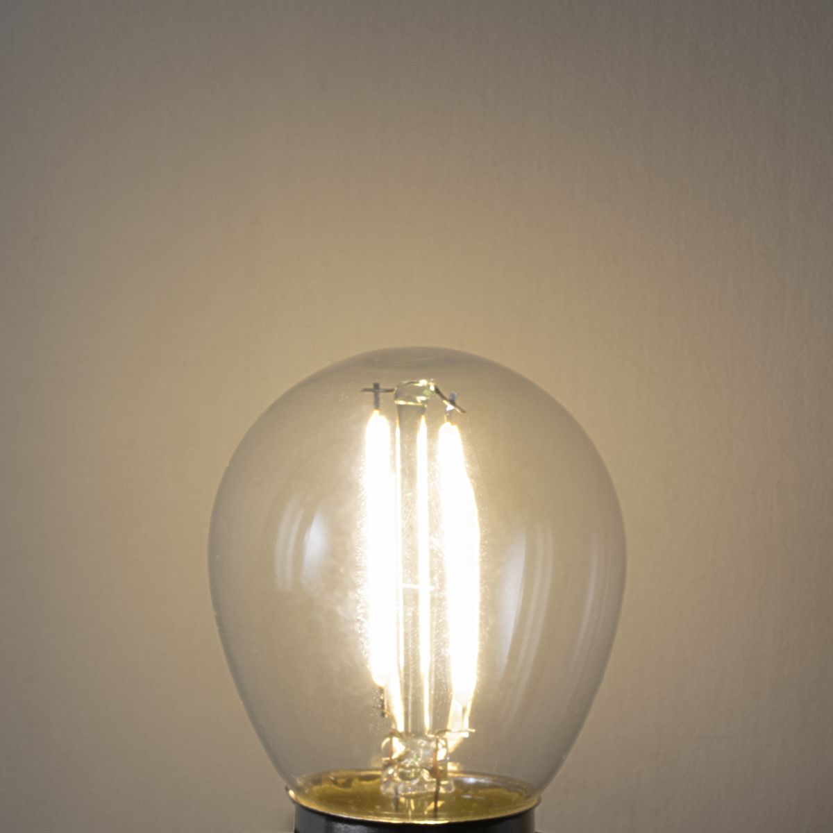 E27 LED lamp P45 schemersensor 3W 250 lm 3000K