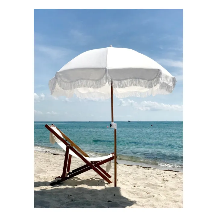 Business & Pleasure Co. Parasol frangé Holiday | Blanc