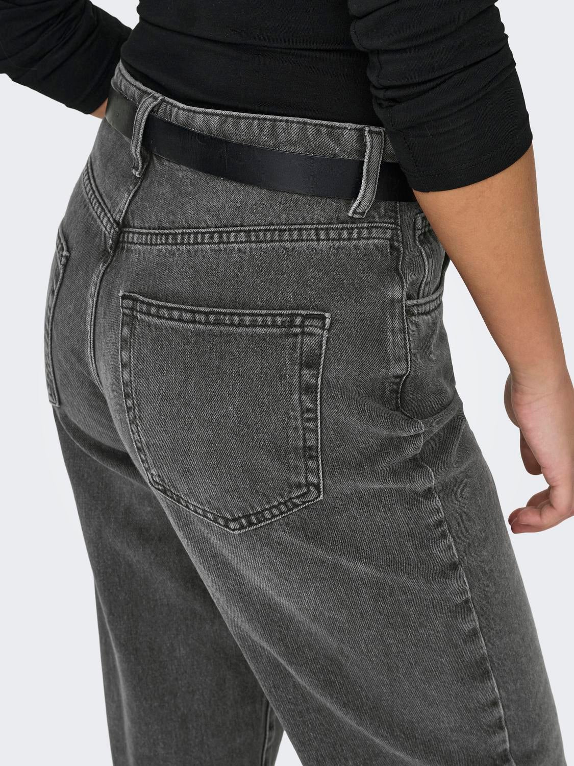 ONLROBYN Mittlere Taille Gerade geschnitten Jeans Dark Grey Denim
