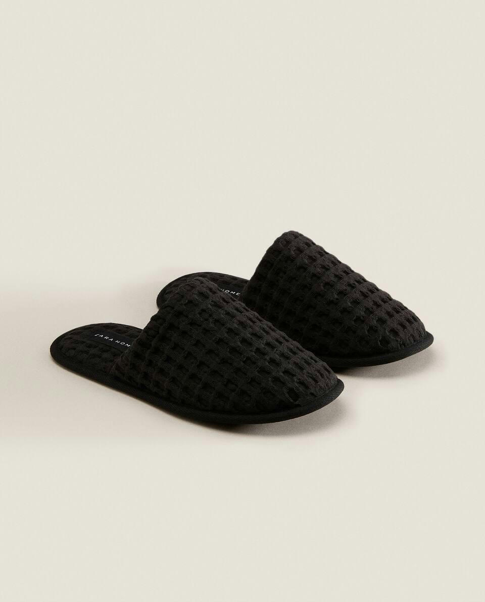 Chinelo mule com textura waffle