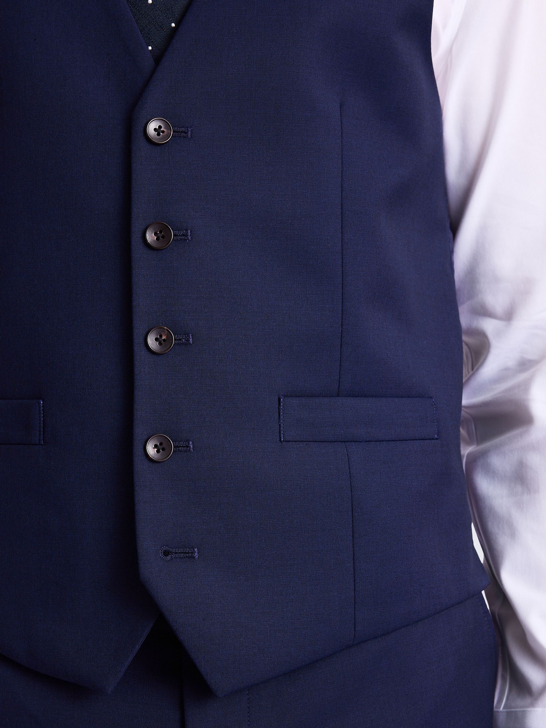 MOSS Tailored Fit Stretch Waistcoat
