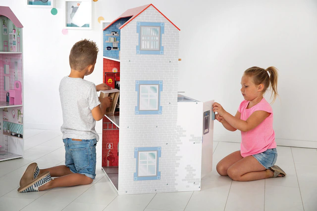 roba® Spielküche »2-in-1, Feuerwehr« mit mehrstöckigem Puppenhaus