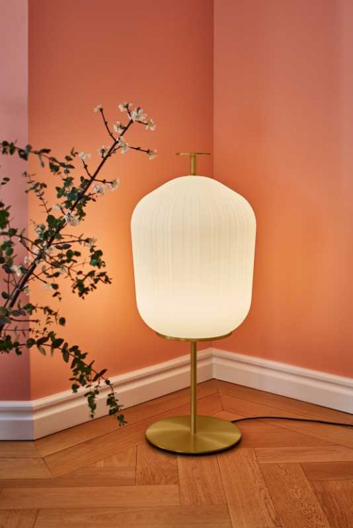 ClassiCon Plissée vloerlamp Zwart