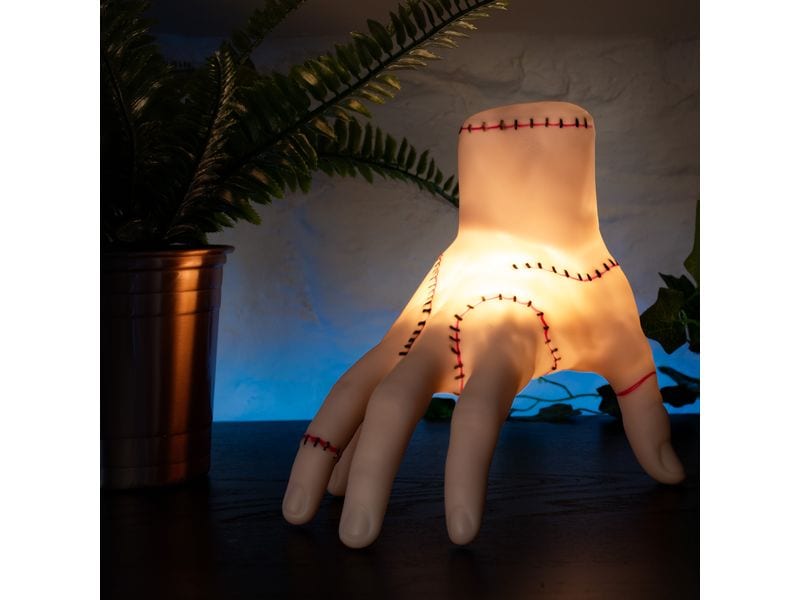 Thumbs Up! Wednesday Tischlampe im Design der kalten Hand Fanartikel aus dem Wednesday-Universum