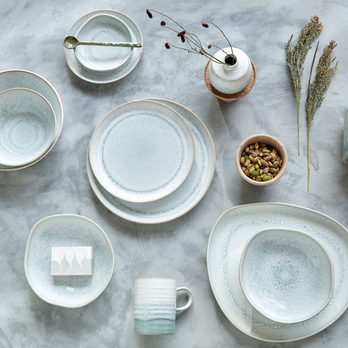 Kiln Green, sett med 4 medium tallerkener