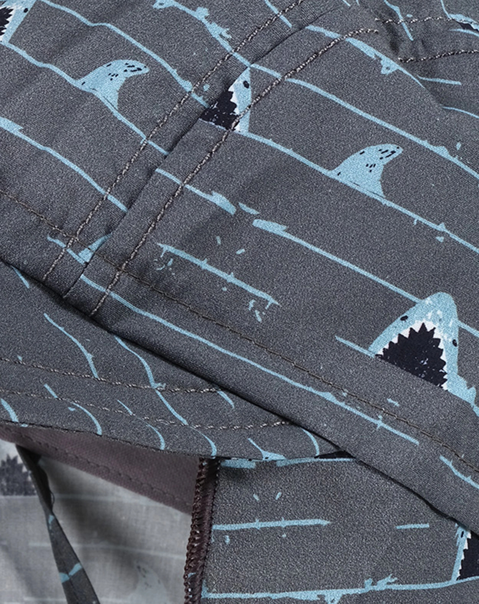 Schildmütze HAI mit Nackenschutz in altindigo