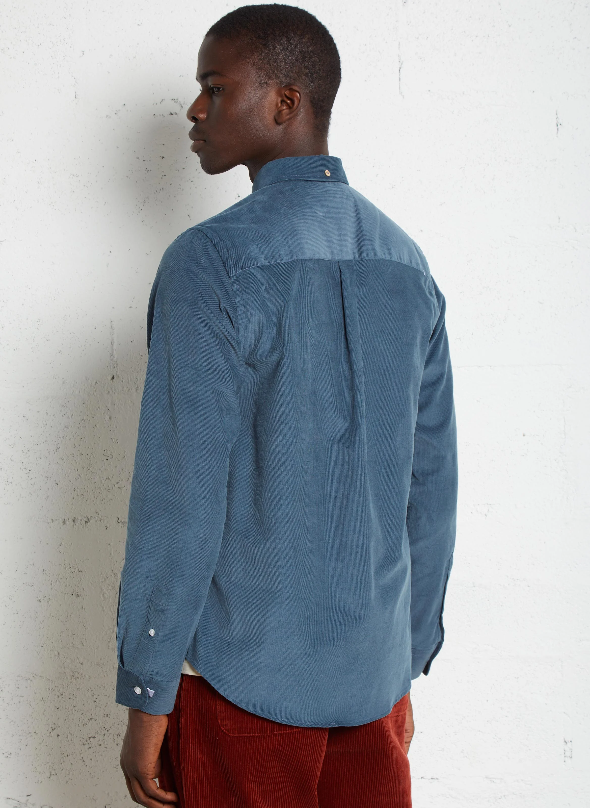 IVOY - Chemise droite col boutonné en velours de coton côtelé | Bleu