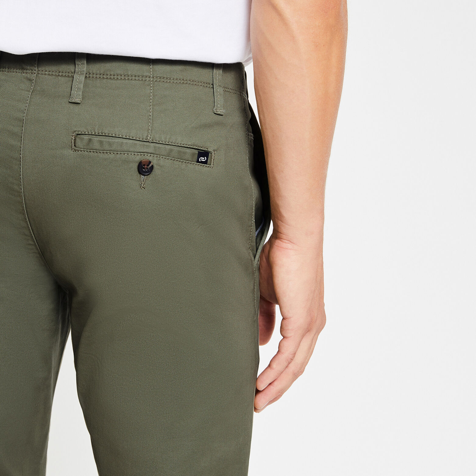 Pantalon chino slim 'le parfait by JULES' vert