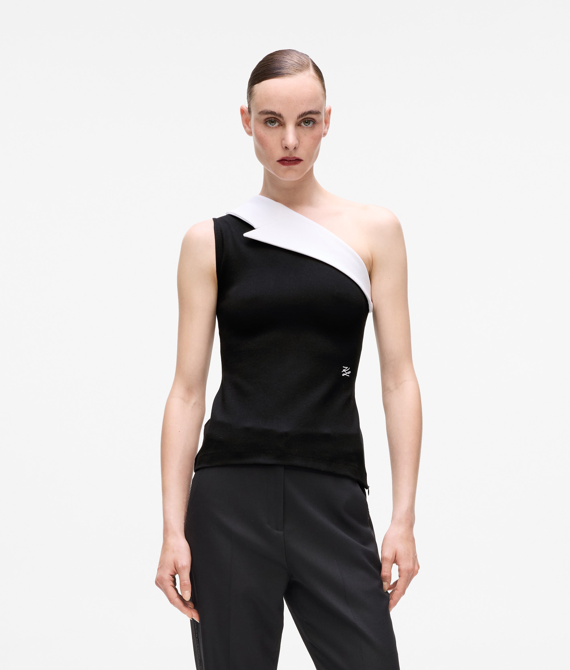 Asymmetrisch topje met revers met Karl DNA