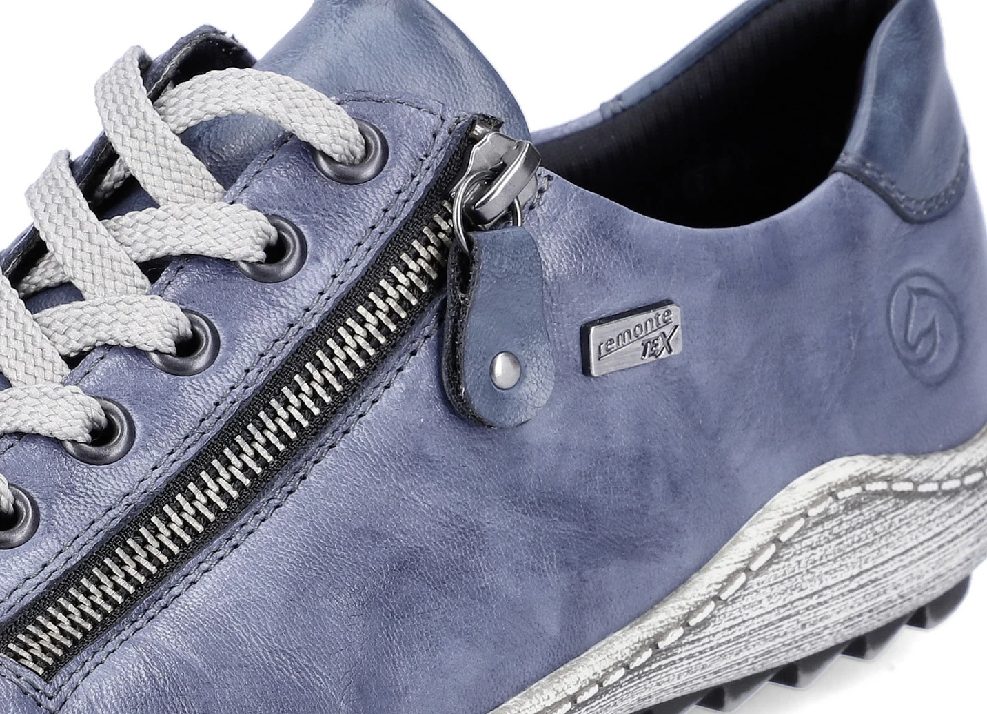Remonte Schnür-Sneaker mit zartem Schimmer oder Knitter-Struktur