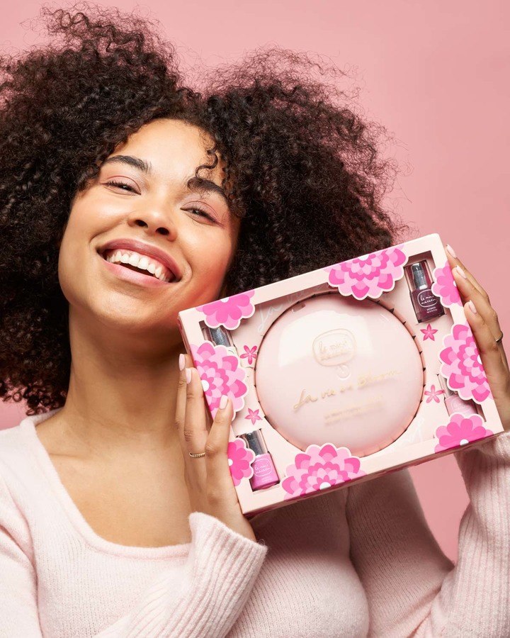 Le Mini Macaron Manicure Kit Le Maxi La Vie En Bloom