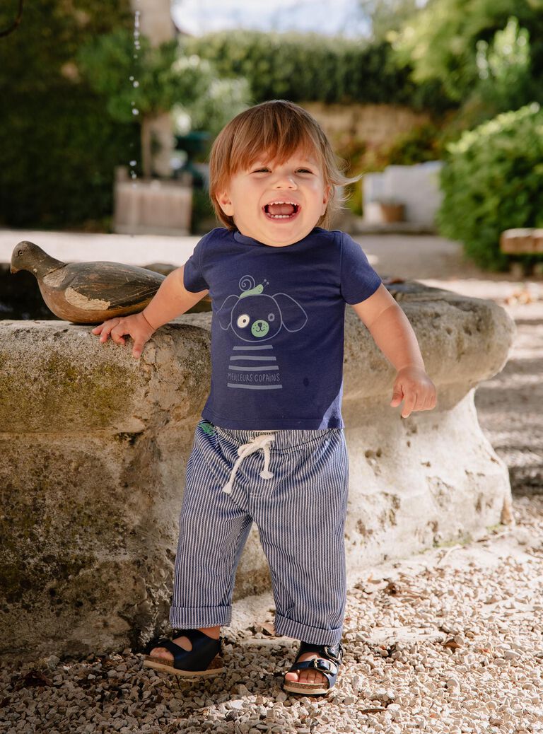 T-shirt bleu nocturne avec animaux