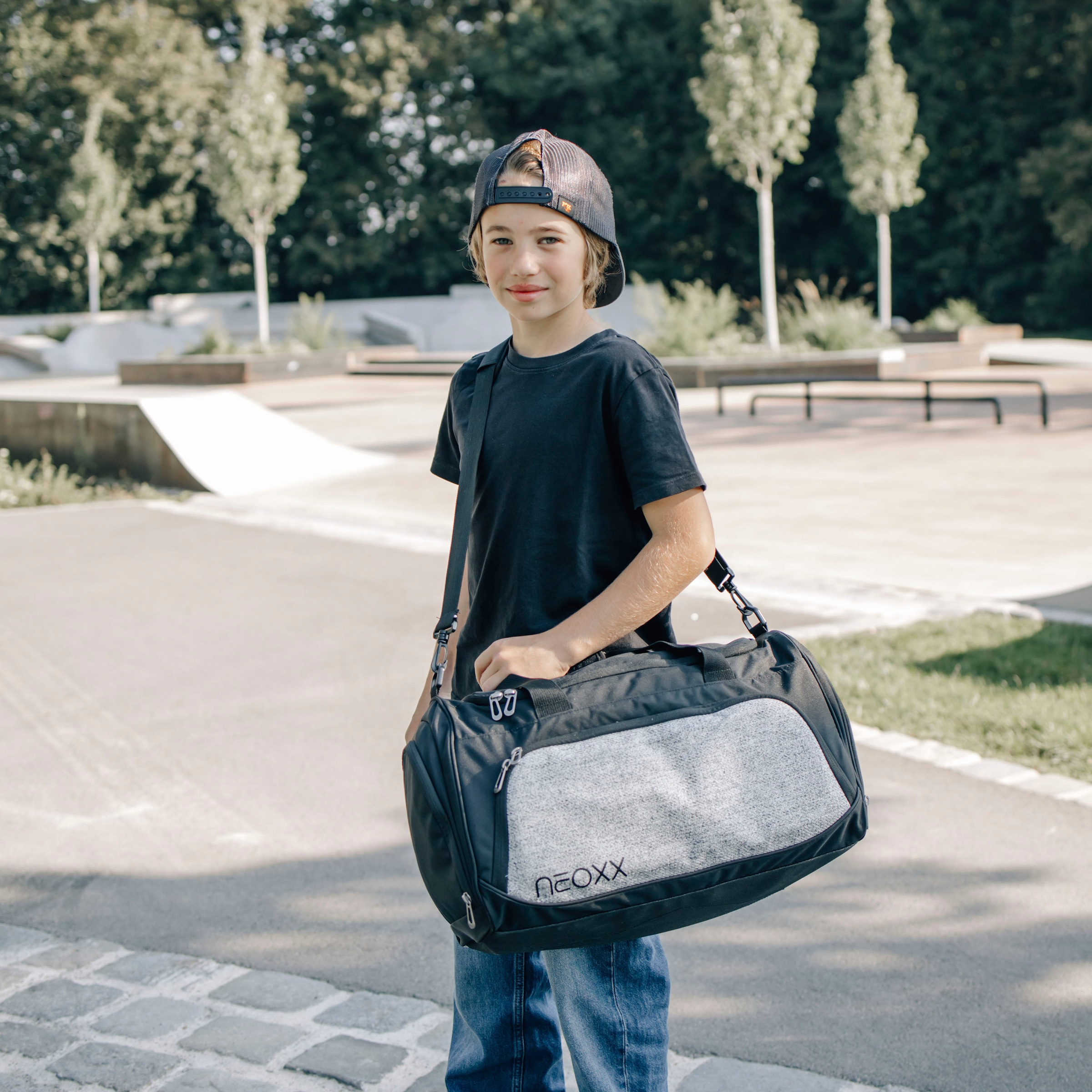 neoxx Sporttasche »Move, Wool the World« teilweise aus recyceltem Material