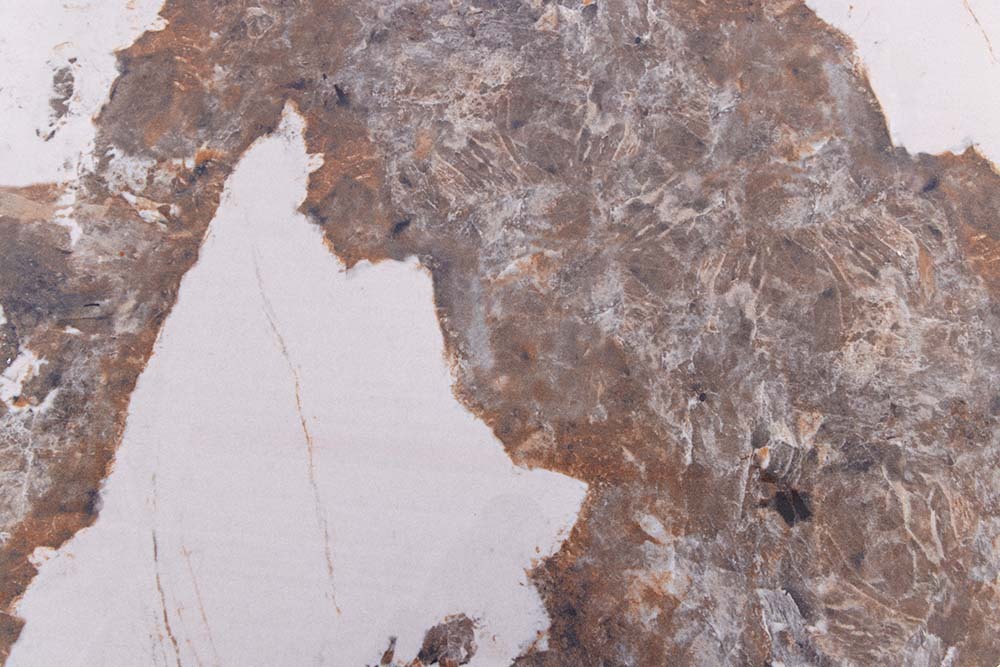 Ausziehbarer Esstisch UNIQUE 160-200cm weiß Pandora Keramik braun Walnussholz Säulenfuß