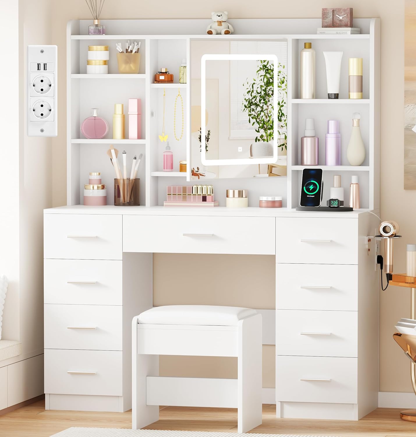 BEWISHOME Großer Schminktisch mit LED Beleuchtung und Steckdosen, Einstellbare Helligkeit, Frisiertisch mit Spiegel und Hocker, Modern Kosmetiktisch mit 9 Schubladen,7 offene Regale,Weiß EFST36W