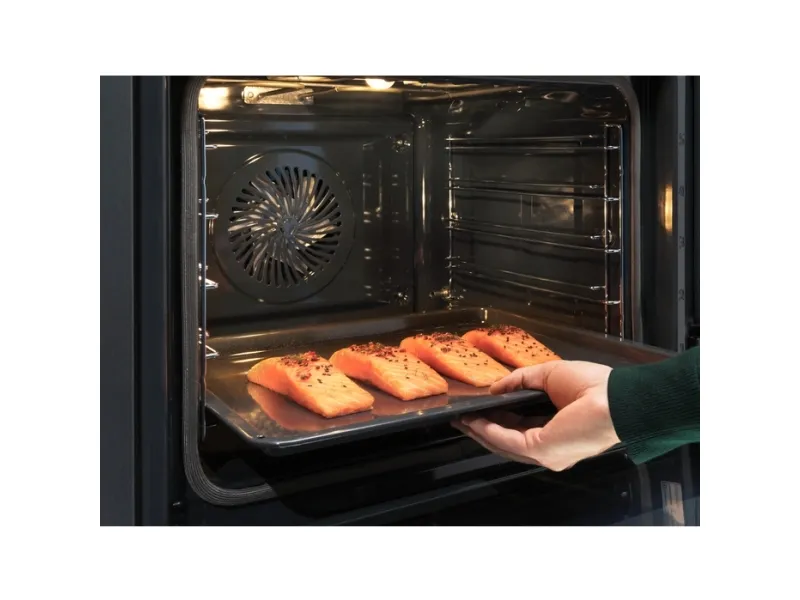 Electrolux SteamBoost 800 EOB8S39WZ - Ovn - med dampfunktion - til indbygning - Wi-Fi - niche - bredde: 56 cm - dybde: 55 cm - højde: 59 cm - med selv-rengøring - Klasse A   - sort