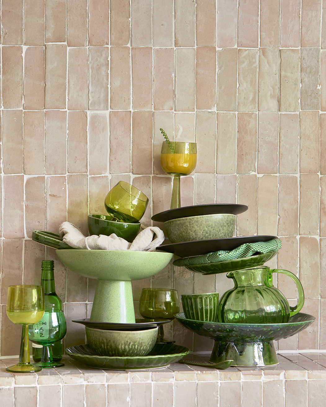 Schaal op voet Emeralds M pistachio