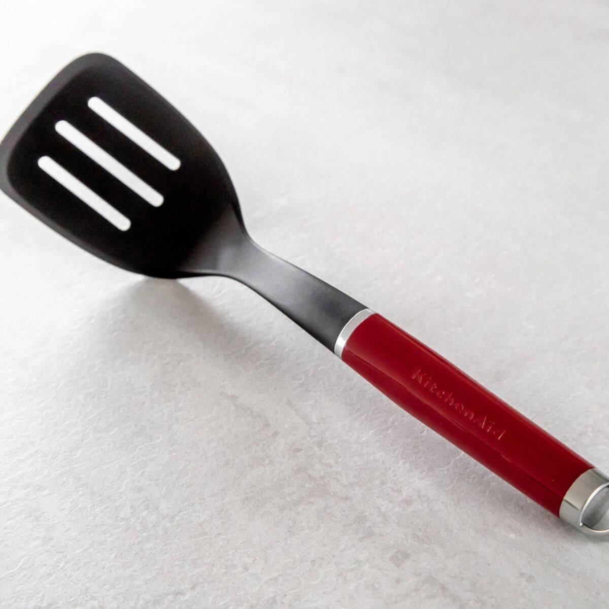 Perforert stekespade, empire red