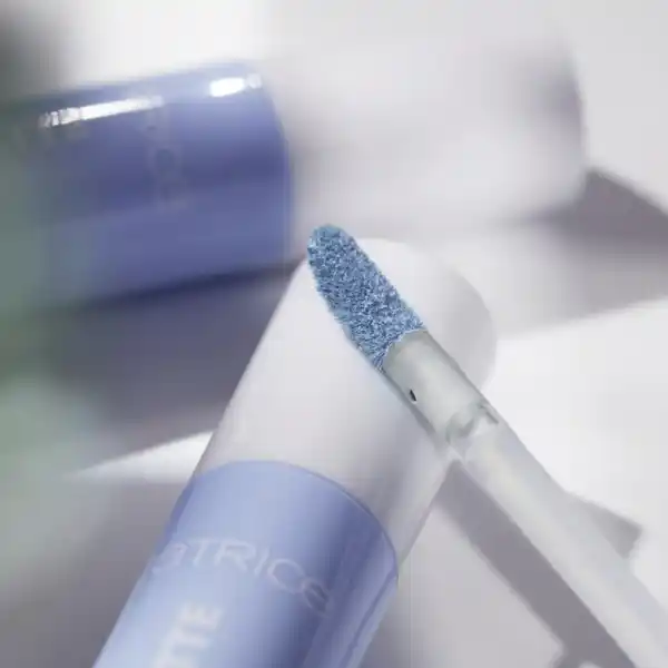 Deep Matte Liquid Eyeshadow 020 Blue Breeze