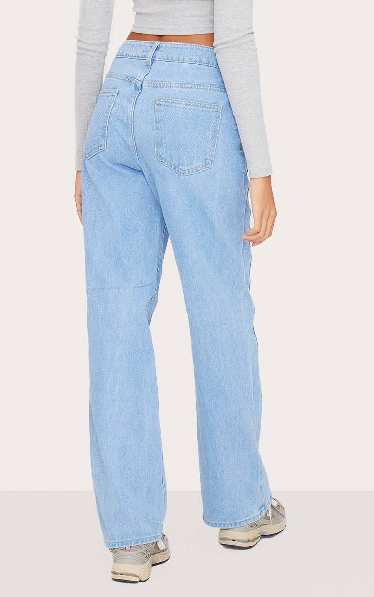 Light Blue Wash Jean Droit À Détails De Coutures