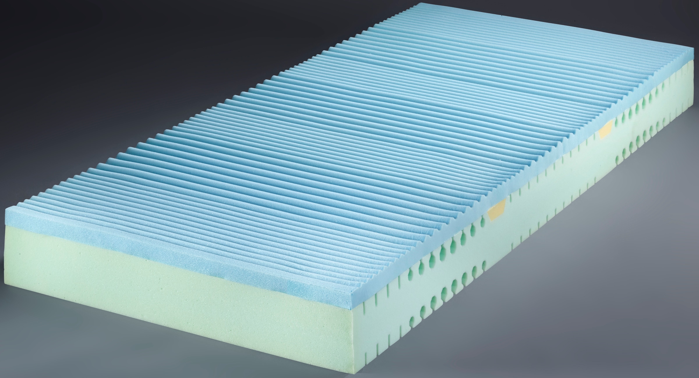 Hemafa Gelschaummatratze »Watergel 2100 KS« 21 cm hoch Raumgewicht: 40 kg/m³ 1 Stk. tlg. mit Wellenschnitt im Kern für ein besseres Liegegefühl