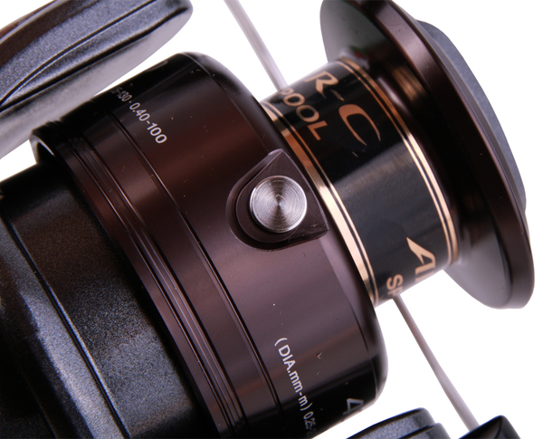 Shimano Baitrunner DL FB Reel