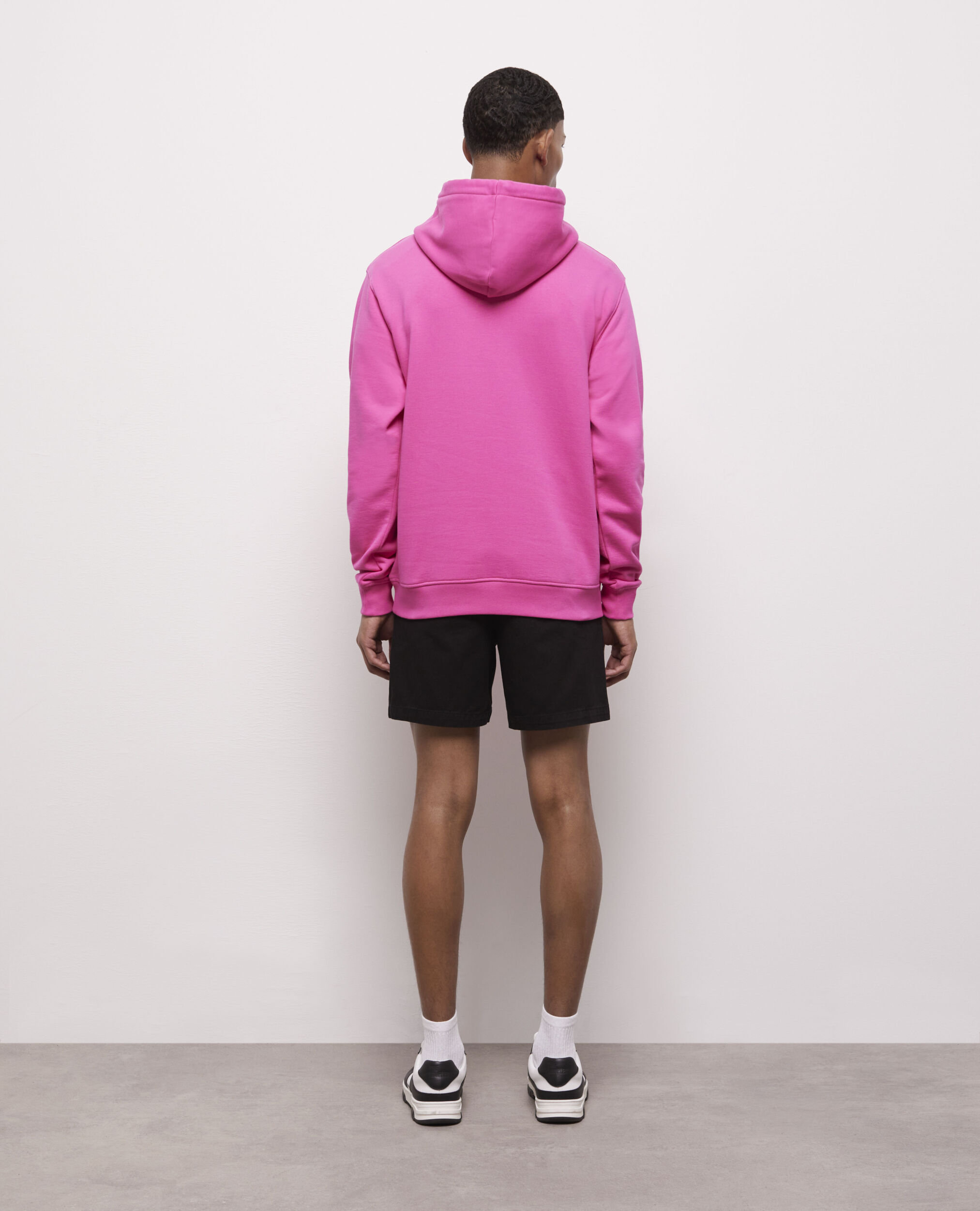Sweatshirt à capuche rose avec logo