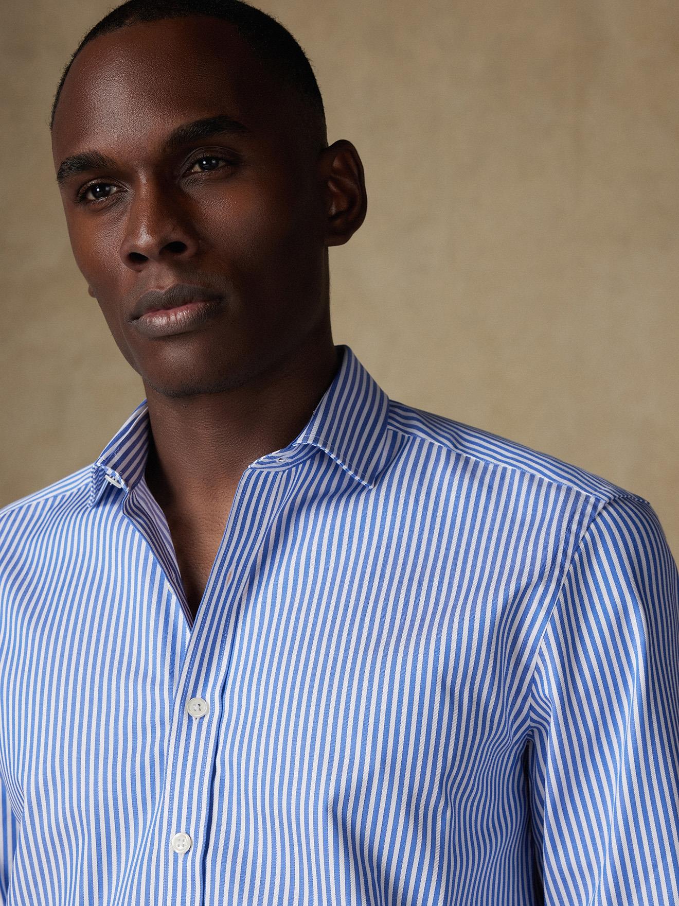 Chemise cintrée Colin à rayures bleues - Petit col