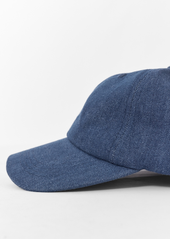 Tess V pet denim
