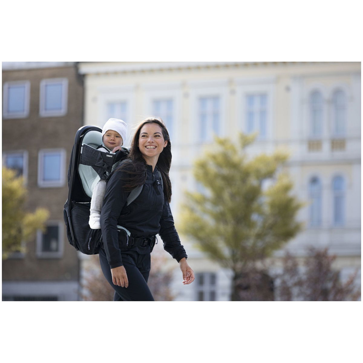 THULETHULE   Sapling Kindertrage black