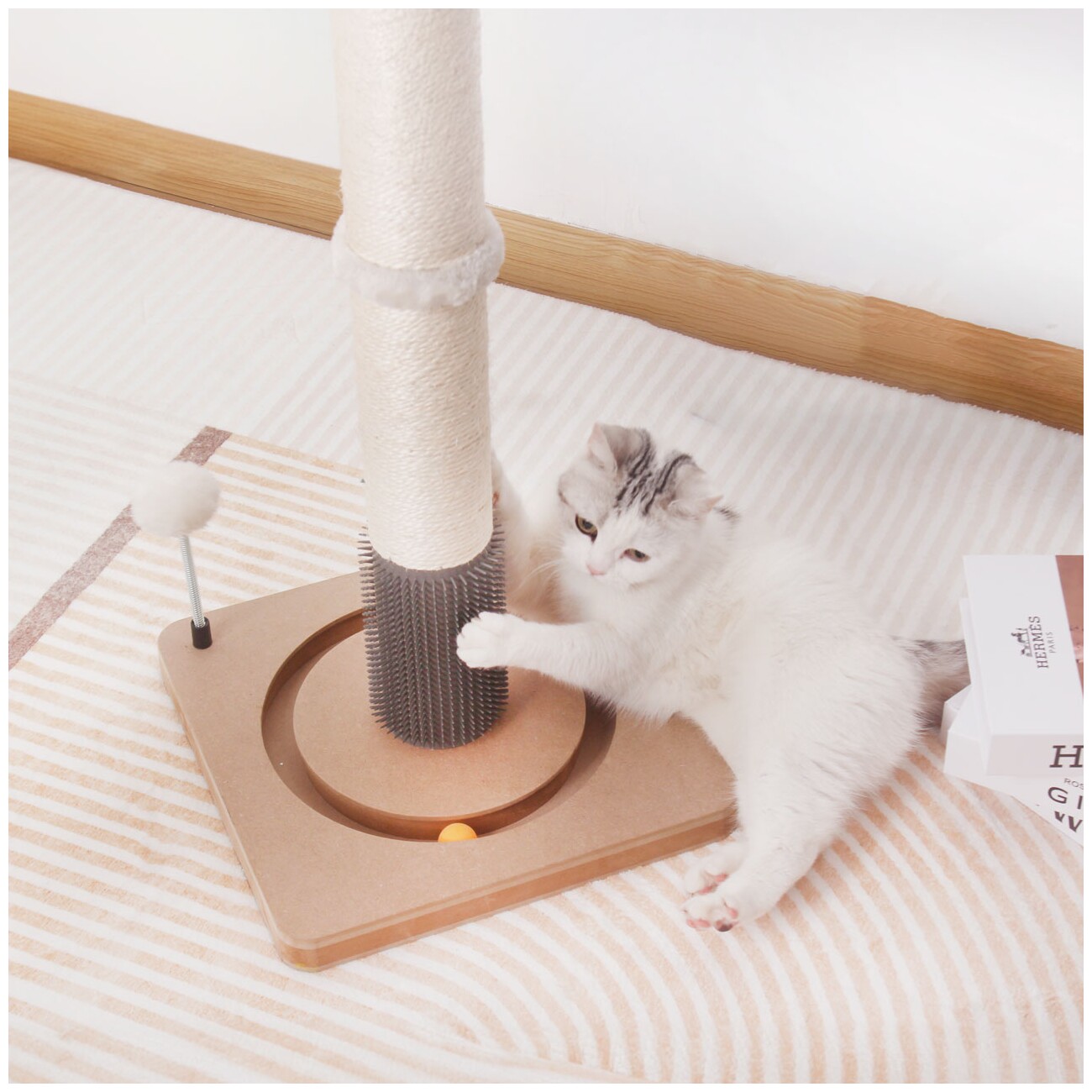 Canadian Cat Company Kratzstamm Lilly