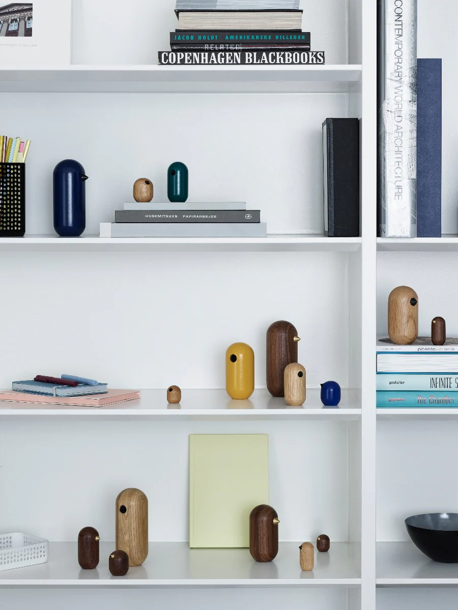 Normann Copenhagen  Little Bird, valnød - 5x2,5 cm.