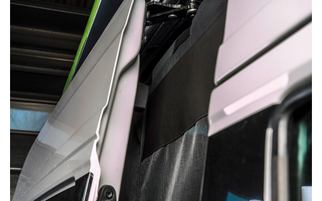 Mayr Van Schiebetürenmoskitonetz mit Magnetreißverschluss geeignet für Crafter / Grand California mit Maschenweite Fine Mesh für Beifahrerseite rechts