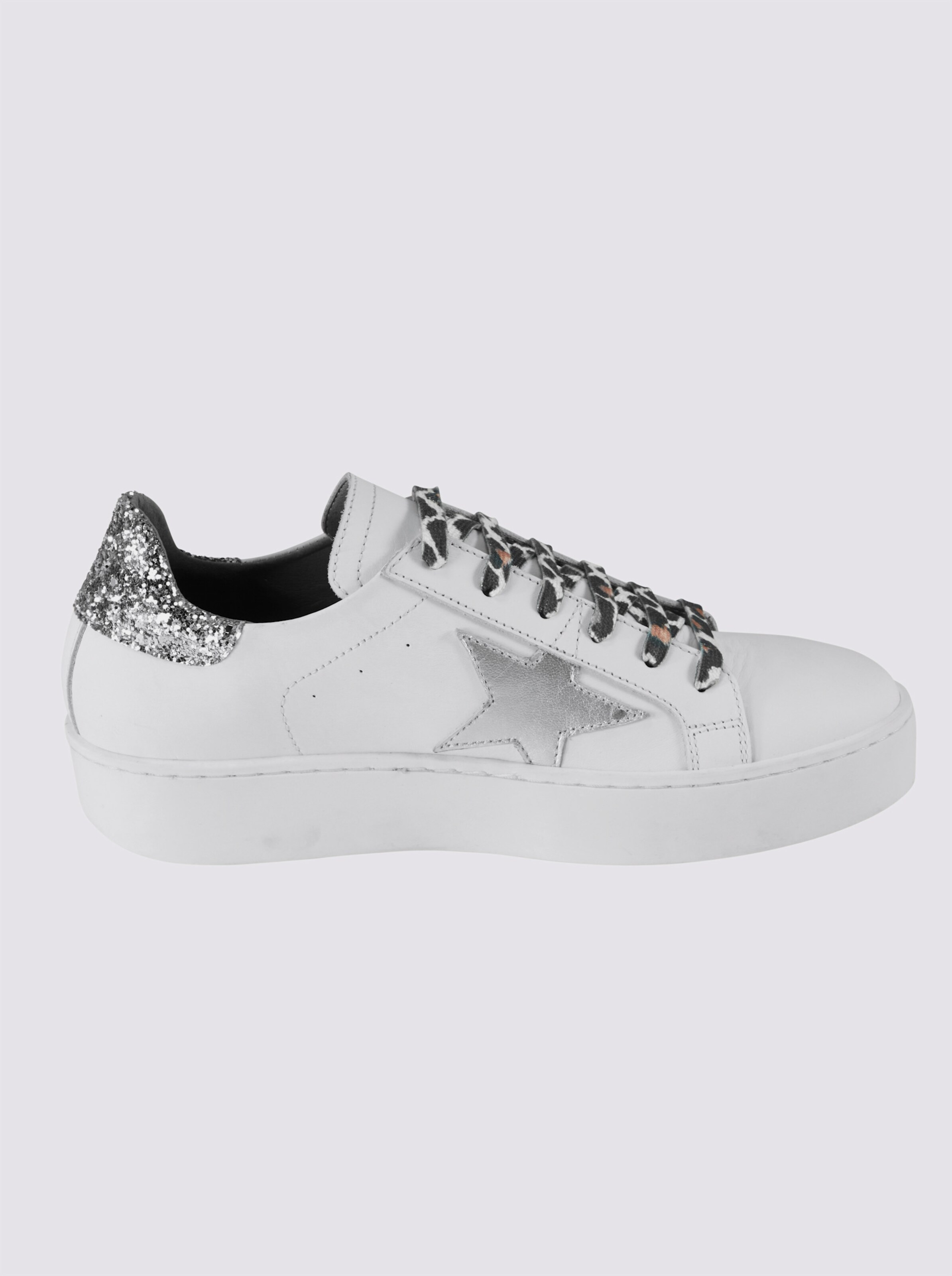 Sneaker