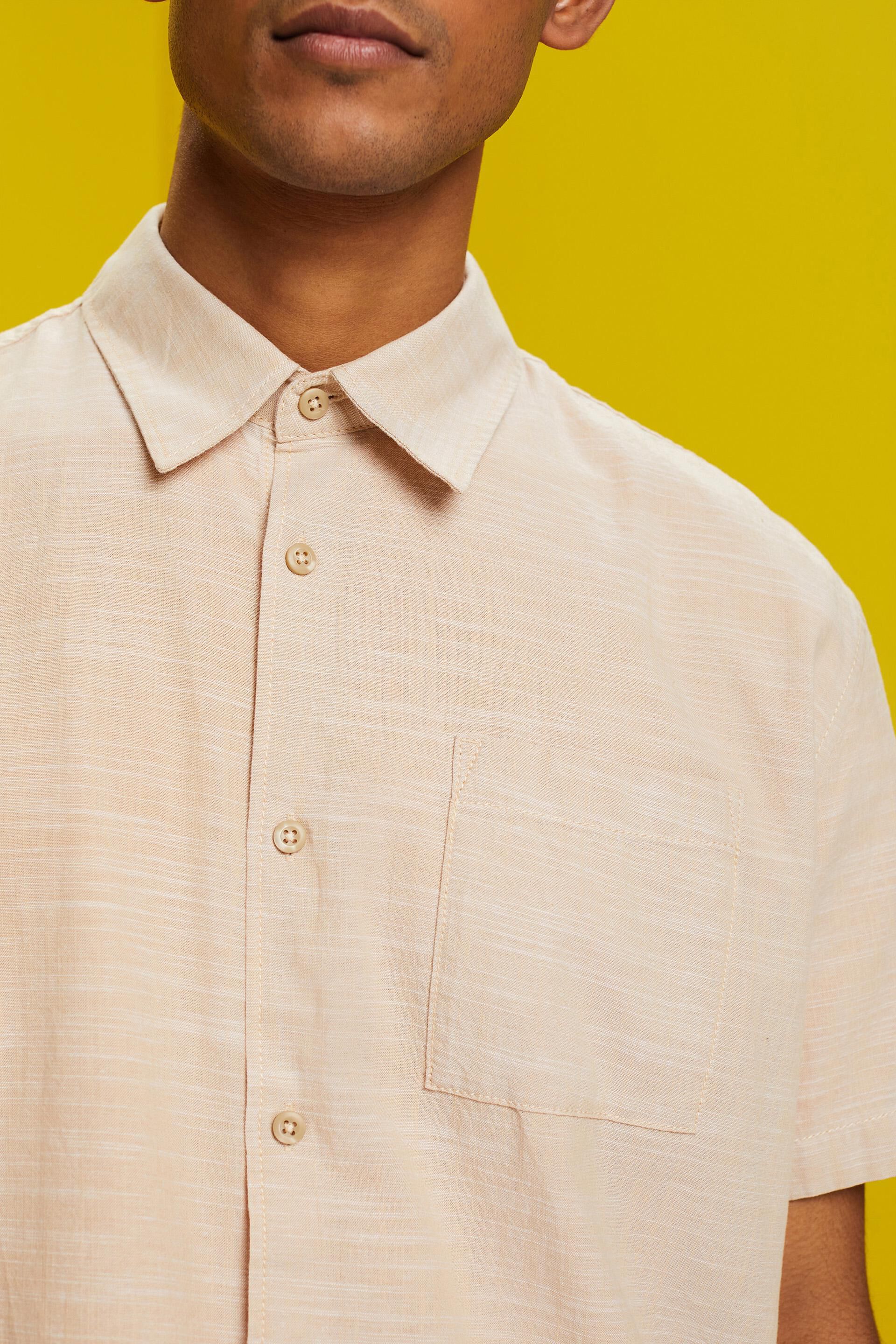 Chemise à col boutonné