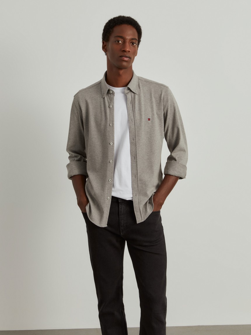 Camisa slim fit em malha piqué