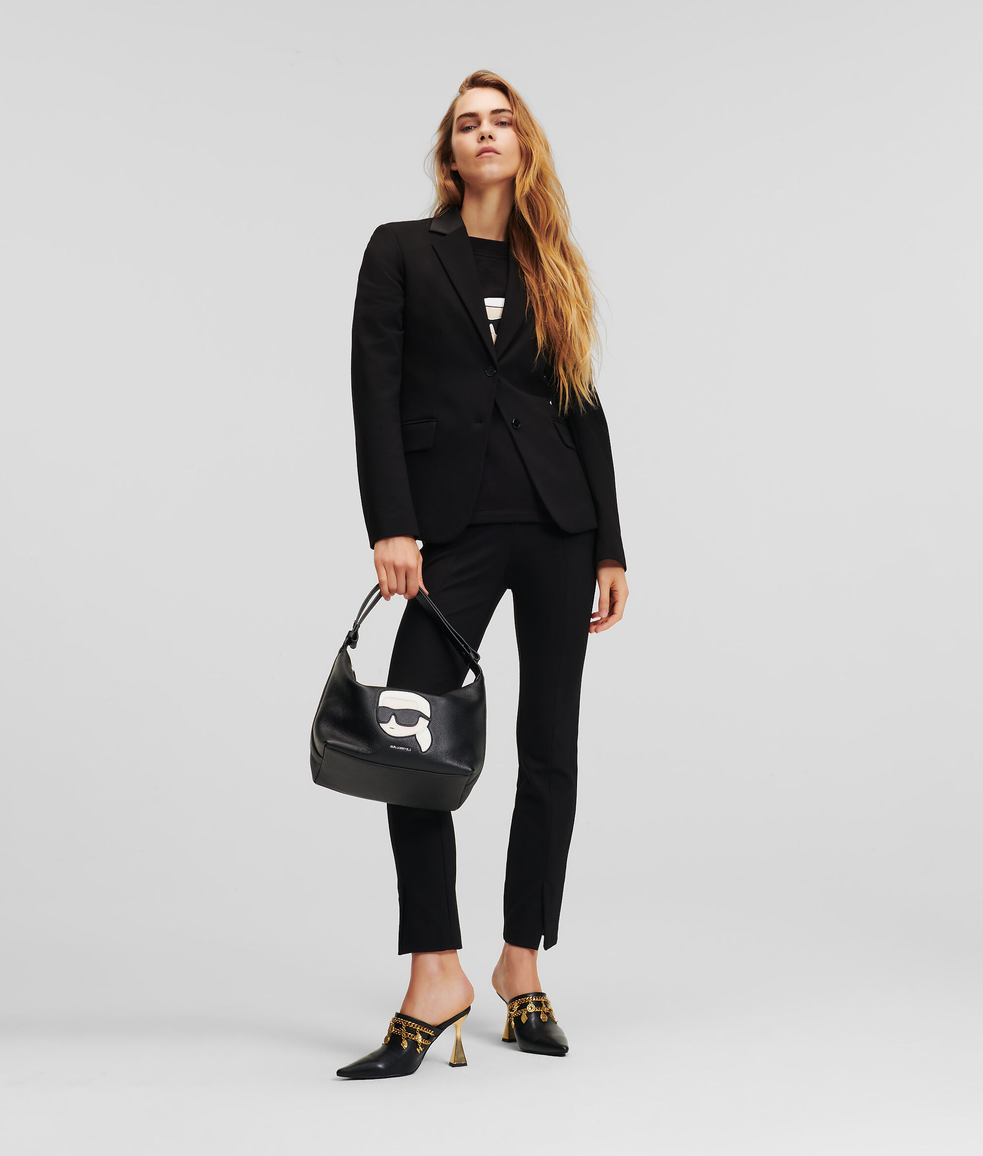 VESTE EN PUNTO