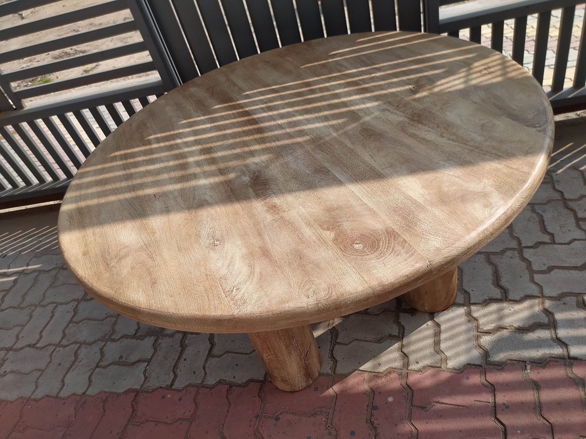 Esstisch 'Mildret' rund, aus Mangoholz, Ø 152 cm, H 78 cm von fischer's lagerhaus